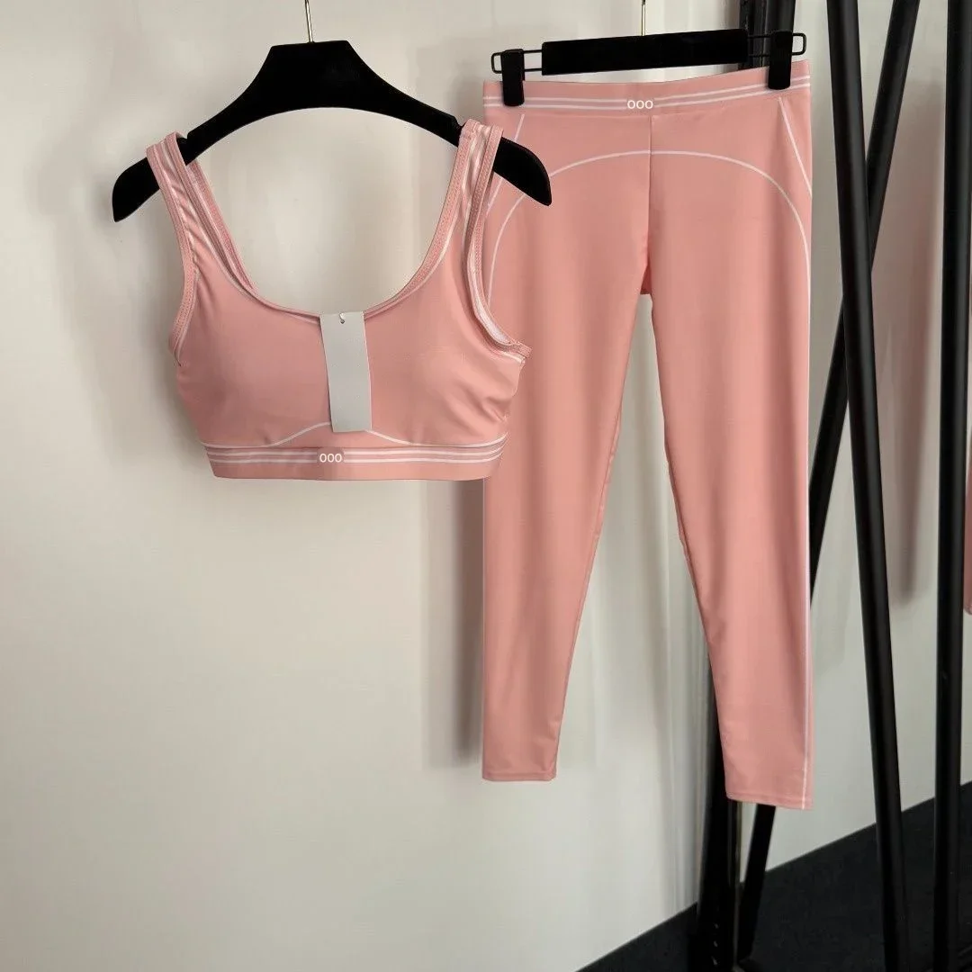 Yoga Fitness Outfit - Tank Top and Pants Two Piece