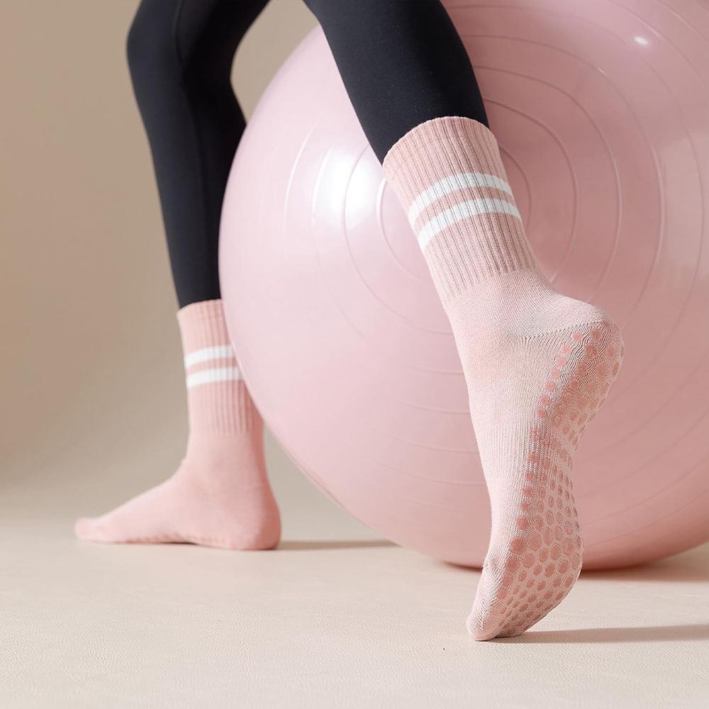 Yoga Pilates Socks with Grips  - огляд і ціна Yoga Dance & Fitness Center Llc