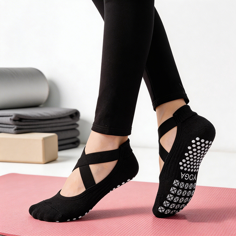 Women Non-Slip Yoga Socks Sili - огляд і ціна Yoga Dance & Fitness Center Llc
